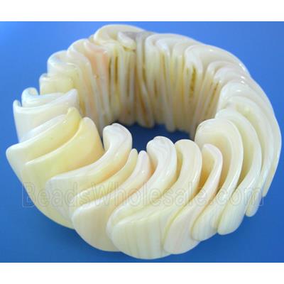 freshwater shell bracelet, stretchy, white