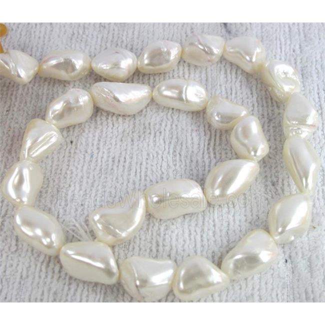 Pearlized Shell Beads, freeform, white