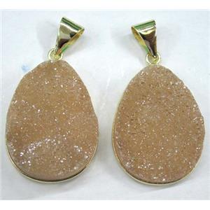 druzy quartz pendant, freeform, pink electroplated, approx 18x25-25x30mm [GMPDA1390]