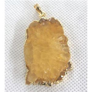 solar quartz druzy pendant, freeform, yellow, approx 15-50mm [GMPDA2464]