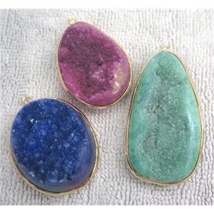 quartz pendant with druzy, freeform, mixed color, approx 20-50mm [GMPDA2673]