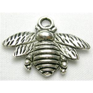 Tibetan Silver honeybee pendant, 21mm wide [NN0742]