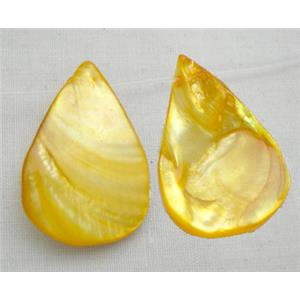 15.5 inches string of freshwater shell beads, teardrop, yellow, about:22mm,32mm length,13pcs per st [SHEFD005]