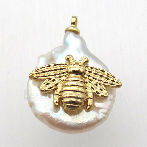 Natural pearl pendant with honeybee