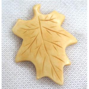 yellow cattle bone pendant, maple leaf, approx 38-55mm [BJAS102]