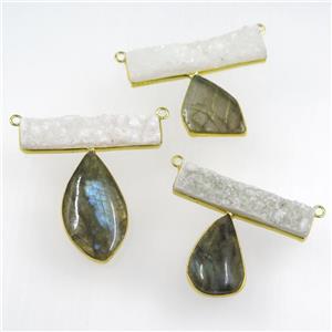 Labradorite pendants with white druzy quartz, freeform, gold plated, approx 10-40mm [GM11247]
