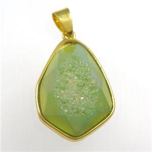 green Druzy Agate teardrop pendant, approx 16-23mm [GM11382]