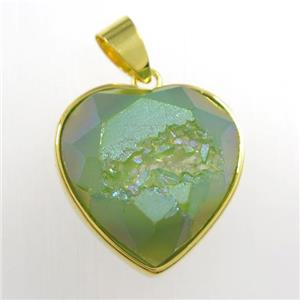 green Druzy Agate heart pendant, approx 18mm dia [GM11395]