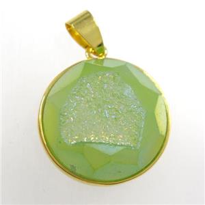 green Druzy Agate circle pendant, approx 18mm dia [GM11464]