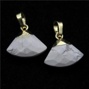 white Holwlite fan pendant, gold plated, approx 11-16mm [GM12345]
