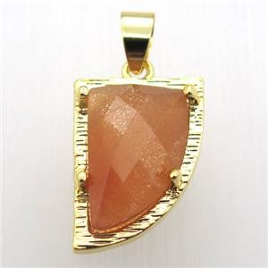peach sunstone horn pendant, gold plated, approx 15-20mm [GM12826]