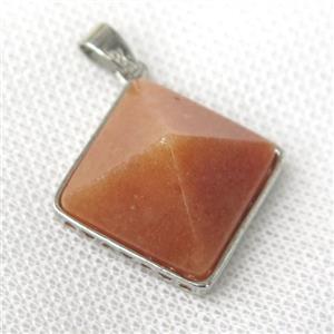 red Aventurine pyramid pendant, approx 20mm [GM13873]