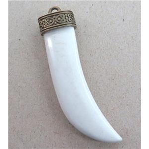 white Turquoise pendant, horn, approx 60mm length [GMPDA2759]
