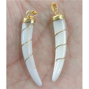 white pearl shell pendant, cattle horn, approx 6x35mm [GMPDA2917]