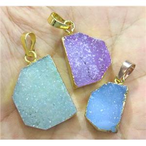 agate druzy pendant, mixed color, freeform, gold plated, approx 10-16mm [GMPDA3638]