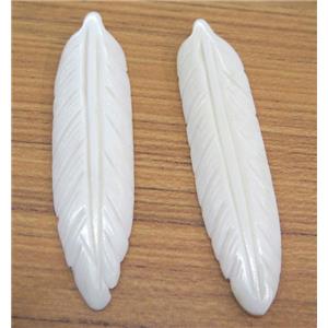 white bone feather pendant, approx 15-75mm [GMPDA5670]