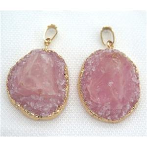 Rose Quartz pendant, pink, freeform, gold plated, approx 20-40mm [GMPDA5775]