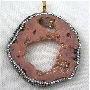 druzy agate slice pendant paved rhinestone, freeform, pink plated, approx 30-60mm [GMPDA6730]
