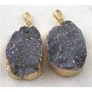 druzy quartz pendant, lt.blue gray, AB-color, freeform, gold plated, approx 20-30mm [GMPDA7067]