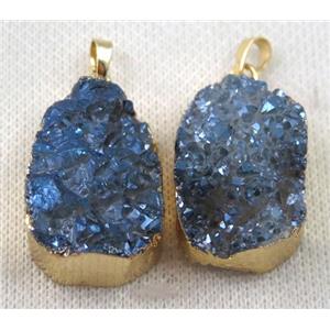 druzy quartz pendant, blue AB-color, freeform, gold plated, approx 20-30mm [GMPDA7068]