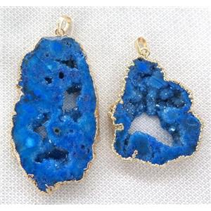 royal blue druzy agate slice pendant, freeform, gold plated, approx 30-60mm [GMPDA7266]