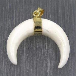 white cattle bone crescent pendant, horn, approx 30-35mm [GMPDA8613-L]