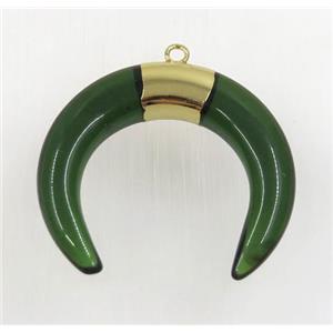 green crystal glass crescent pendant, gold plated, approx 30-35mm [GMPDA8904]