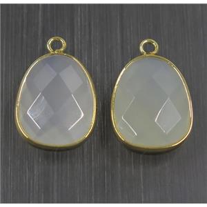 milkwhite crystal glass pendant, faceted teardrop, approx 15-20mm [GMPDA9698]
