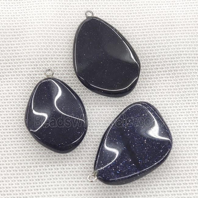 Blue Sandstone Teardrop Pendant Twist