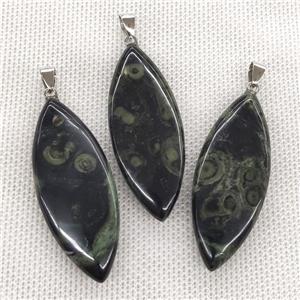 Natural Kambaba Jasper Leaf Pendant Green, approx 20-50mm [GM19908]