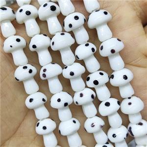 White Lampwork Mushroom Beads, approx 10-14mm, 25pcs per st [PP10424]