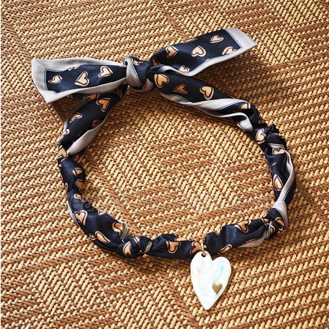 Black Polyester Fabric Necklace With Heart