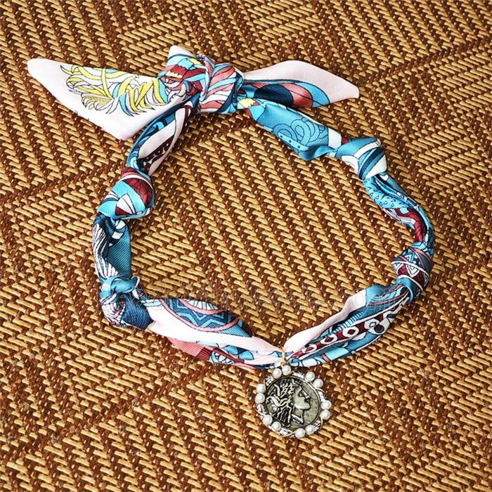 Polyester Fabric Necklace With Human